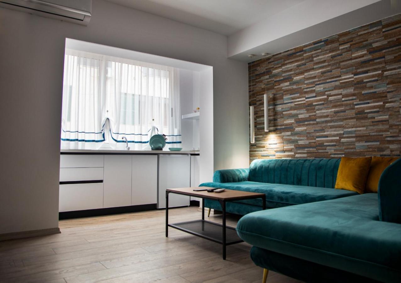 Lucas Central Premium Studios Tiranë Luaran gambar